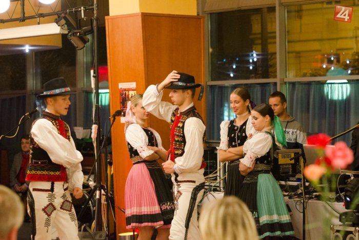 Ilustračný obrázok k článku Zabávali sa aj poslanci: Aj keď je iba október, v Prešove už odštartovala plesová sezóna!