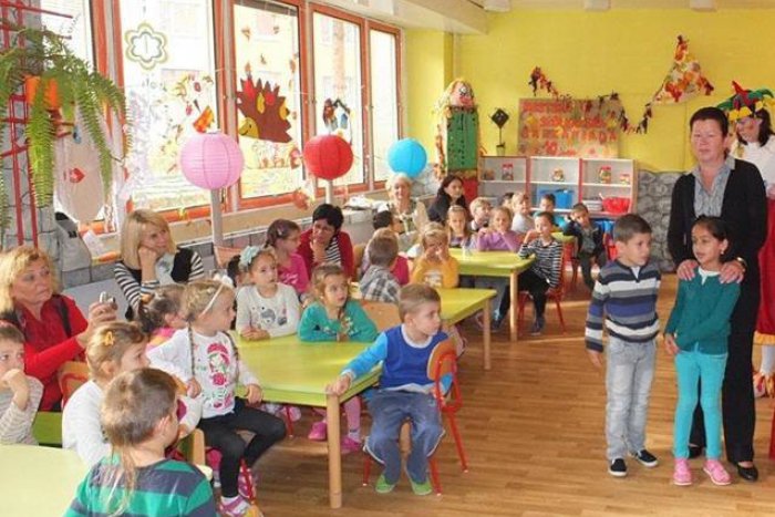 Ilustračný obrázok k článku Úrad otvoril výstavu výtvarných prác detí z celej krajiny: Najlepšia materská z Prešova bola Bajkalská!