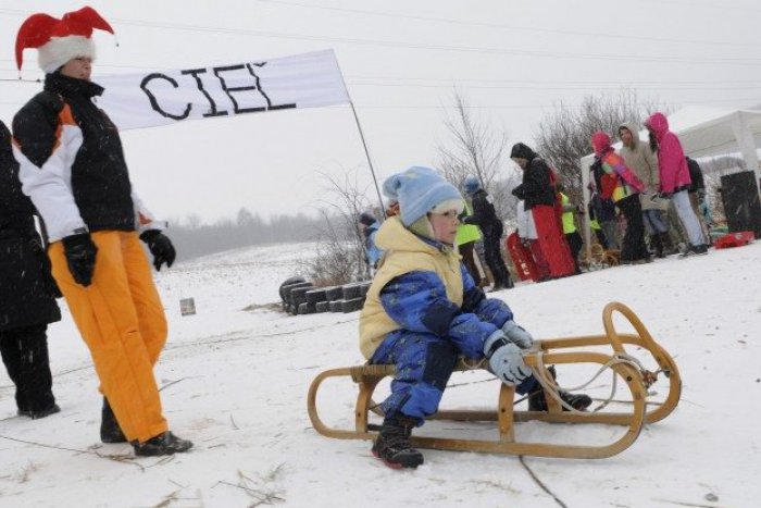 Ilustračný obrázok k článku Vybláznime sa na snehu: Chystajú sa Majstrovstvá Prešova v sánkovaní