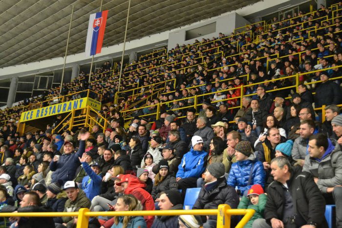 Ilustračný obrázok k článku Semifinále na 50%: Prešov stav vyrovnal, podporiť ho prišlo viac ako 3 000 ľudí!