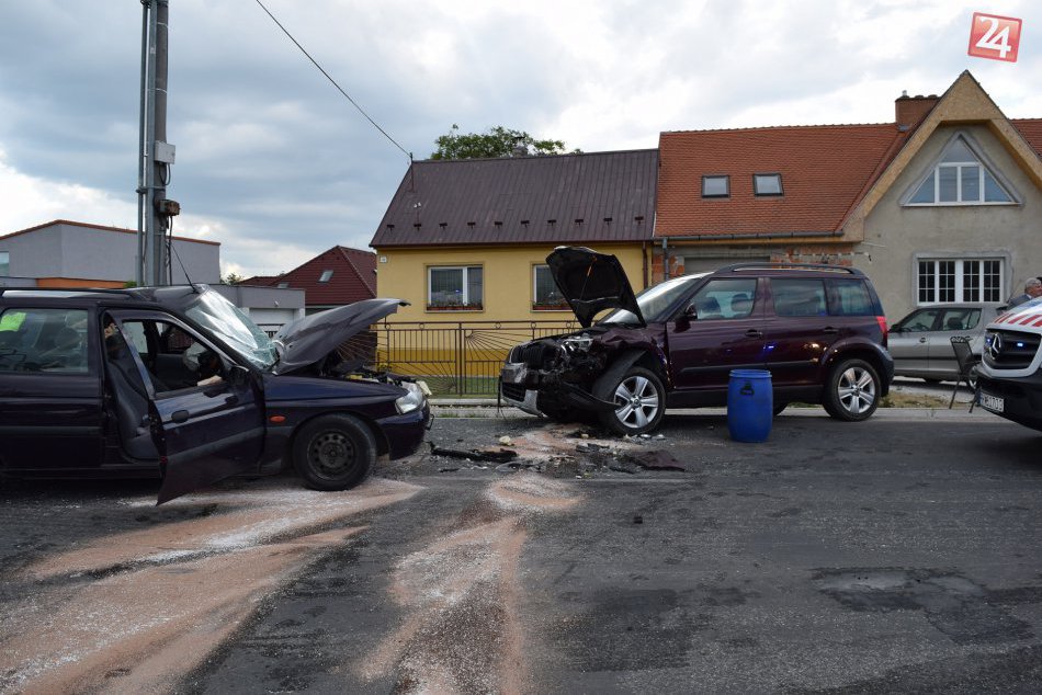 Ilustračný obrázok k článku Nehoda 3 áut medzi Veľkým Šarišom a Gregorovcami: Cesta je už opäť prejazdná