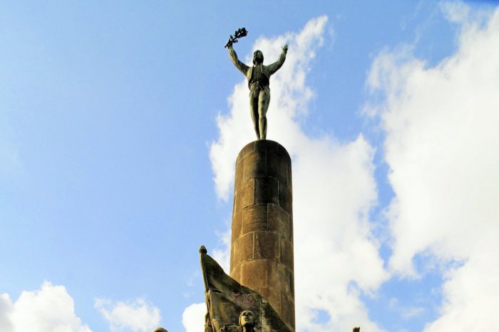 Ilustračný obrázok k článku Tip na turistiku pre Prešovčanov: Vyberte sa na Kendický kríž a pamätník na Furči