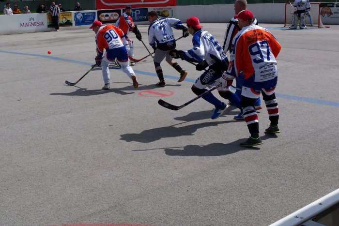 Ilustračný obrázok k článku Opäť pokračovala hokejbalová liga v Prešove: Výsledok Transportu vám udrie do očí