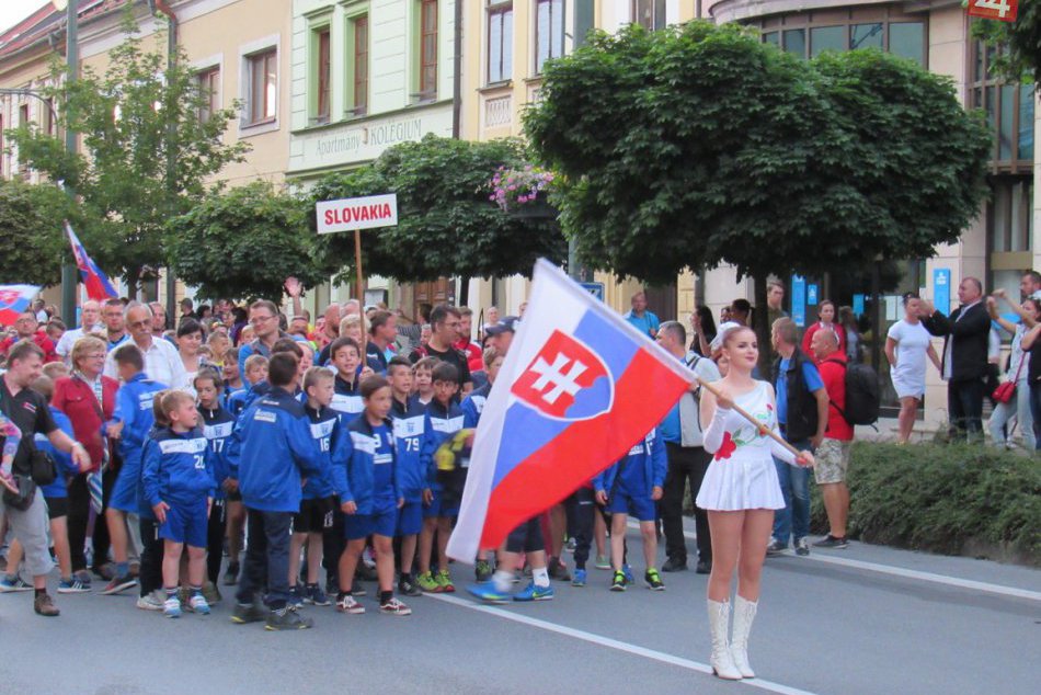 Ilustračný obrázok k článku Fragaria Cup má za sebou slávnostný sprievod: VIDEO z ulíc centra Prešova