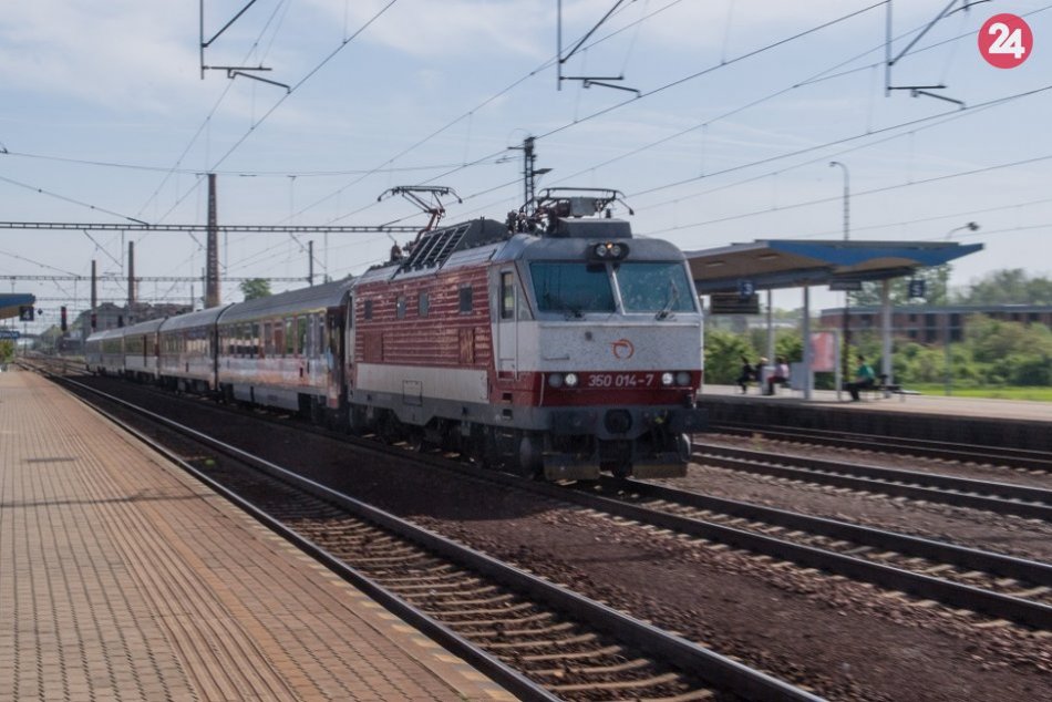 Ilustračný obrázok k článku Cestujúci vlakmi, oboznámte sa s tým už teraz: Neďaleko Prešova prebieha výluka