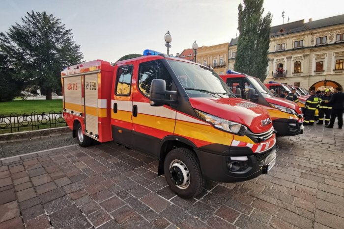 Ilustračný obrázok k článku Ministerska vnútra Denisa Saková odovzdala v Prešove a Sabinove nové hasičské vozidlá