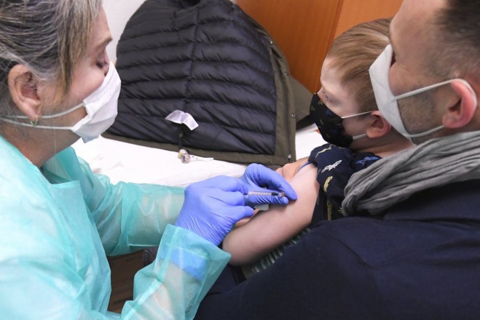 Ilustračný obrázok k článku Prešovská nemocnica zaočkovala už tisícky detí: Kedy začne vakcinovať najmenších?