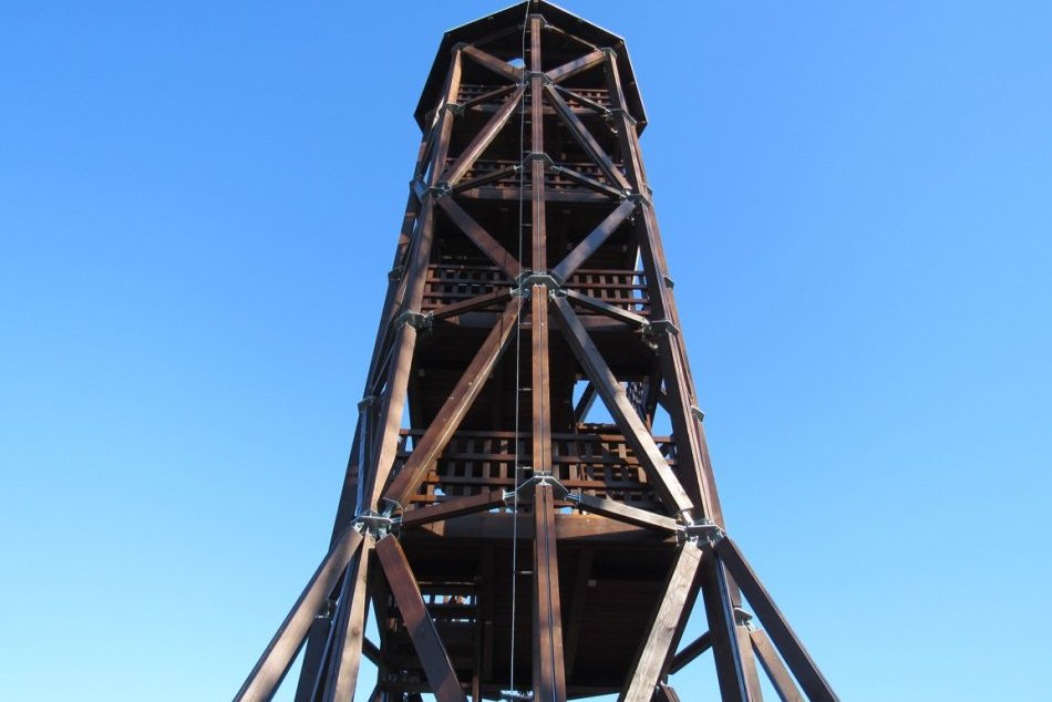 Ilustračný obrázok k článku Veža na Malkovskej hôrke privíta prvých návštevníkov: Oficiálne ju otvoria v NEDEĽU
