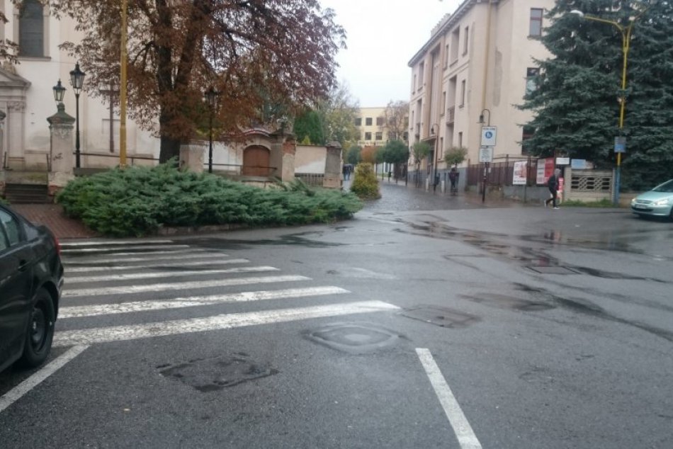 Nevšedné parkovanie pre autá v Prešove: Riešenie, aké sa len tak nevidí!